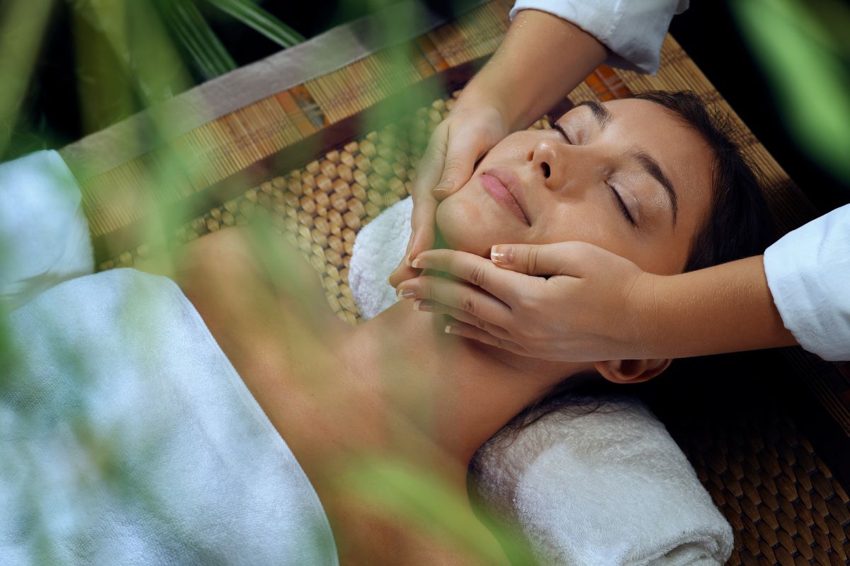 custom massage vs. deep tissue massage